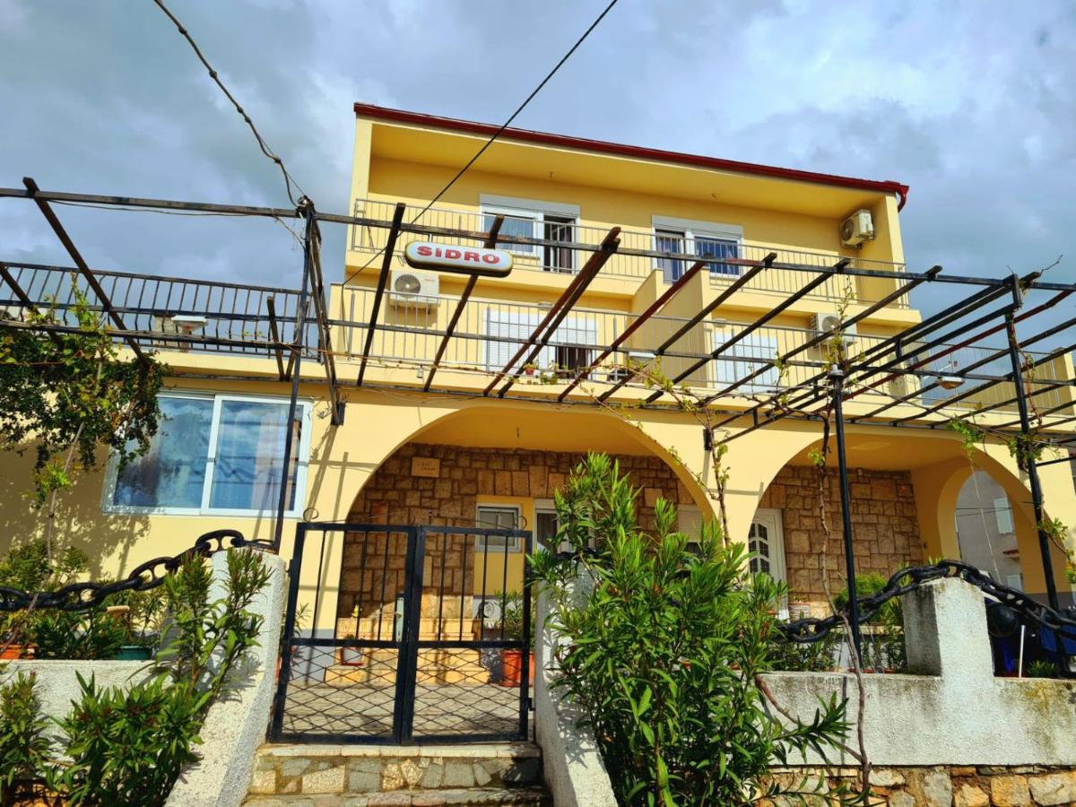 Apartmani Sidro Senj Senj  Buitenkant foto