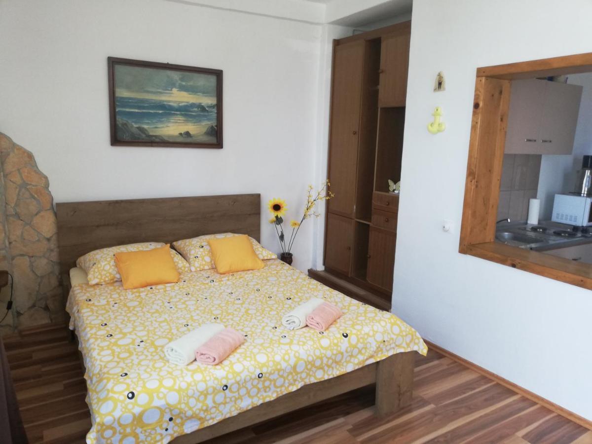 Apartmani Sidro Senj Senj  Buitenkant foto
