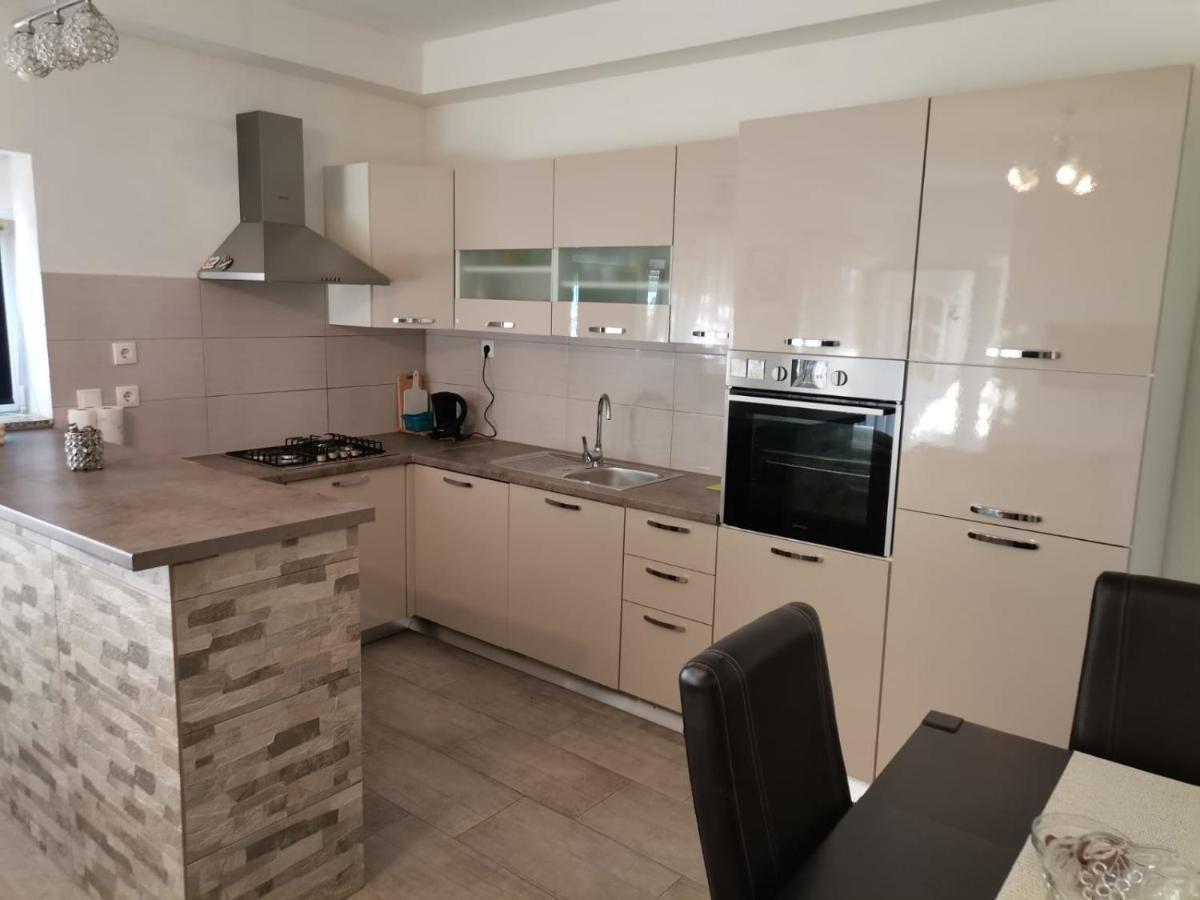 Apartmani Sidro Senj Senj  Buitenkant foto